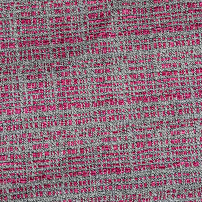 ما الذي يجعل قماش الهوت كوتور الاختيار الأول للأزياء الفاخرة؟